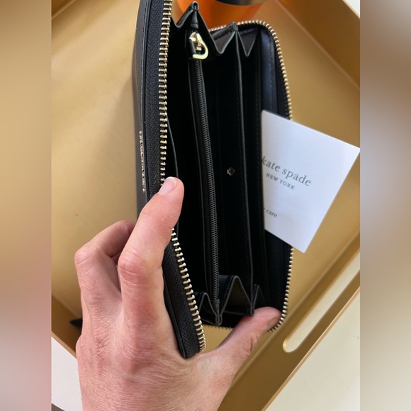 Kate Spade Wallet - Picture 10 of 10